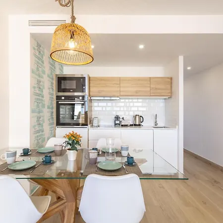 Junto Al Faro .marbella Centro.vistas Mar Y El Puerto. * Marbella