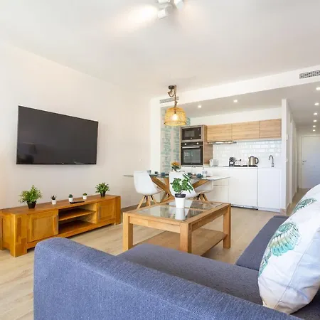 Junto Al Faro .marbella Centro.vistas Mar Y El Puerto. * Marbella