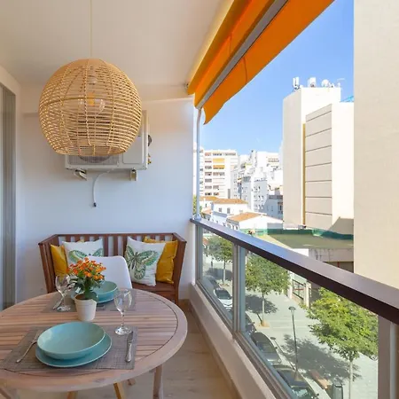 Junto Al Faro .marbella Centro.vistas Mar Y El Puerto. Lägenhet