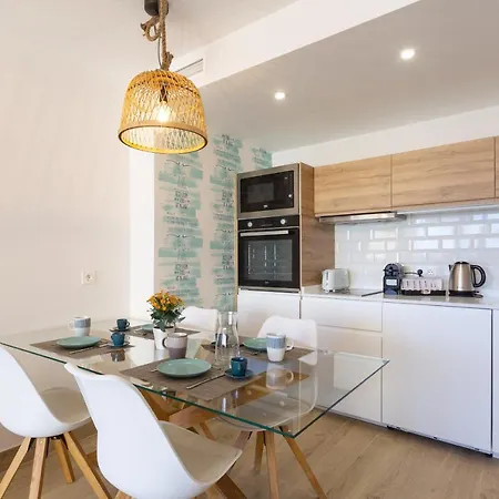 Junto Al Faro .marbella Centro.vistas Mar Y El Puerto. *