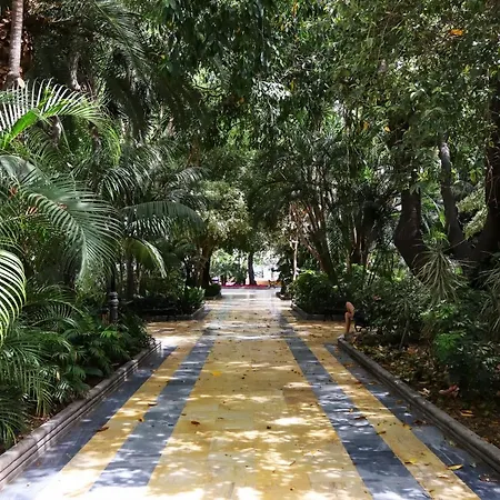 Junto Al Faro .marbella Centro.vistas Mar Y El Puerto. Marbella