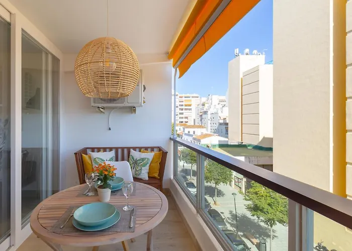 Junto Al Faro .marbella Centro.vistas Mar Y El Puerto. דירה